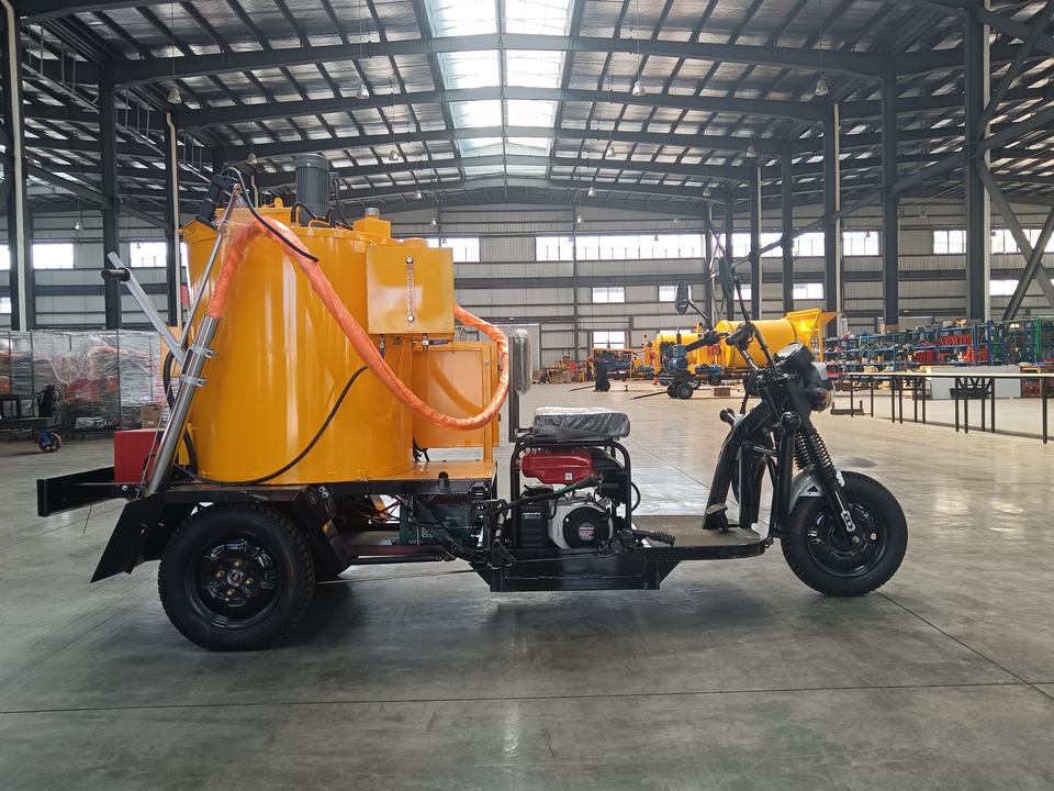 2000W Asphalt Road Crack Sealing Machine B24-M048